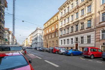 Prodej bytu 3+1 v osobním vlastnictví 94 m², Praha 5 - Smíchov