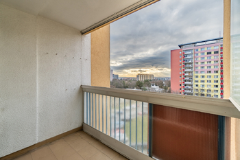 Prodej bytu 3+1 v osobním vlastnictví 72 m², Praha 8 - Kobylisy