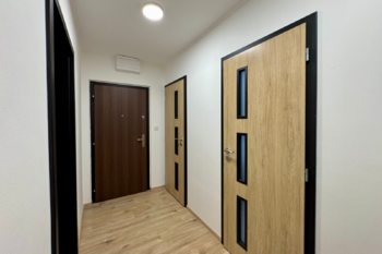 Pronájem bytu 3+1 v družstevním vlastnictví 74 m², Praha 9 - Černý Most