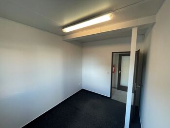 Pronájem obchodních prostor 165 m², Břeclav