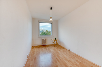 Prodej bytu 3+1 v osobním vlastnictví 77 m², Praha 4 - Modřany