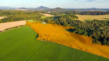 Prodej pozemku 101056 m², Zákupy