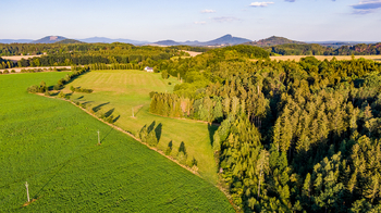 Prodej pozemku 101056 m², Zákupy