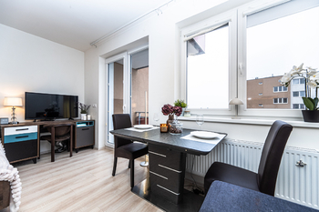 Prodej bytu 1+kk v osobním vlastnictví 33 m², Praha 9 - Kyje