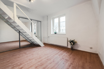 Pronájem bytu 4+1 v osobním vlastnictví 82 m², Praha 6 - Vokovice