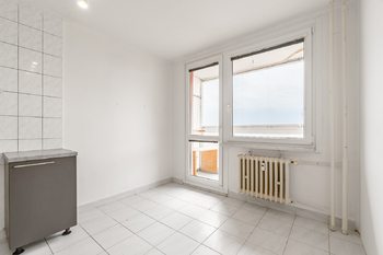 Pronájem bytu 3+1 v osobním vlastnictví 69 m², Praha 8 - Kobylisy