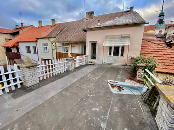 Prodej domu 250 m², Kožlany