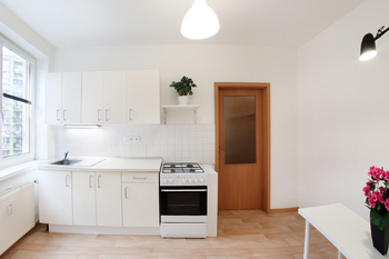 +420 604 191 744 I denisa.myslivcova@re-max.cz - Prodej bytu 1+1 v osobním vlastnictví 40 m², Ostrava