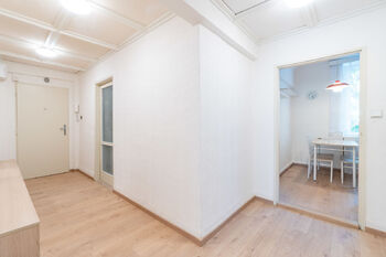 Pronájem bytu 2+1 v družstevním vlastnictví 61 m², Praha 8 - Libeň