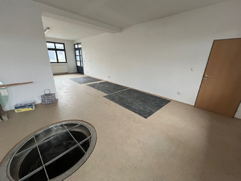 Pronájem obchodních prostor 80 m², Kunovice