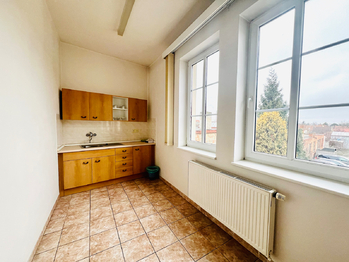 Pronájem kancelářských prostor 30 m², Kyjov