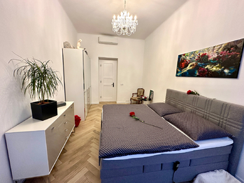 Prodej bytu 2+kk v osobním vlastnictví 42 m², Praha 1 - Nové Město