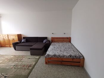 Pronájem bytu 1+kk v družstevním vlastnictví 36 m², Poděbrady