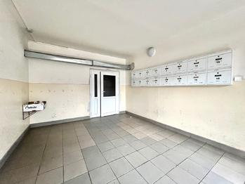 Prodej bytu 3+1 v osobním vlastnictví 83 m², Chomutov
