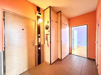 Prodej bytu 2+1 v osobním vlastnictví 67 m², Chomutov