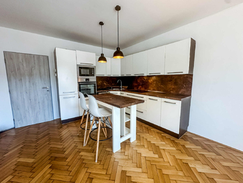 Kuchyňský kout - Pronájem bytu 3+kk v osobním vlastnictví 78 m², České Budějovice