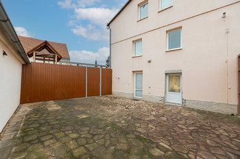 Dvůr - Pronájem kancelářských prostor 35 m², Roudnice nad Labem