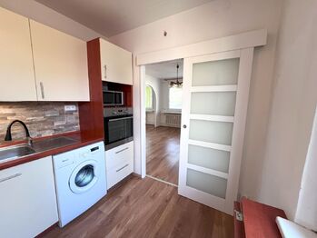 Pronájem bytu 2+1 v družstevním vlastnictví 54 m², Praha 9 - Prosek