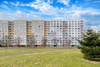 panelový dům - Prodej bytu 2+kk v osobním vlastnictví 44 m², Hradec Králové