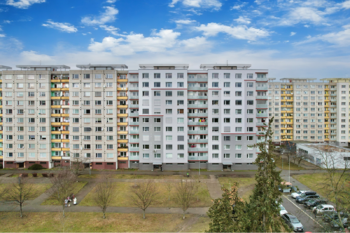 panelový dům - Prodej bytu 2+kk v osobním vlastnictví 44 m², Hradec Králové