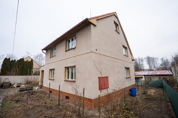 Prodej domu 350 m², Stochov