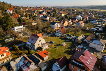 Prodej pozemku 600 m², Chotoviny