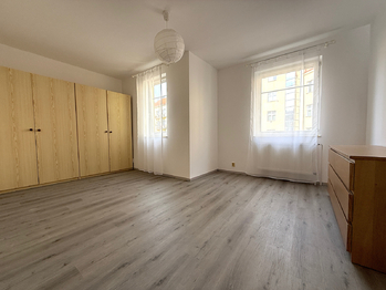 Pronájem bytu 2+kk v osobním vlastnictví 63 m², Praha 8 - Libeň