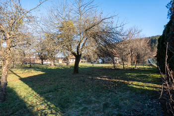 Prodej pozemku 1000 m², Velké Karlovice