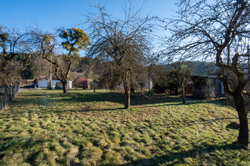 Prodej pozemku 1000 m², Velké Karlovice