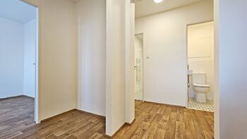 Pronájem bytu 3+1 v osobním vlastnictví 68 m², Praha 8 - Kobylisy