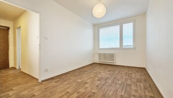 Pronájem bytu 3+1 v osobním vlastnictví 68 m², Praha 8 - Kobylisy