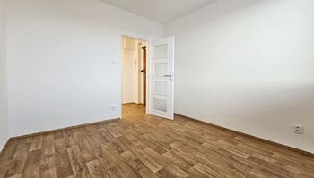 Pronájem bytu 3+1 v osobním vlastnictví 68 m², Praha 8 - Kobylisy