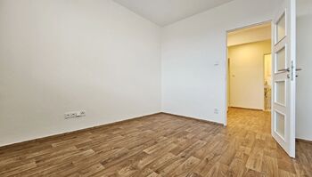 Pronájem bytu 3+1 v osobním vlastnictví 68 m², Praha 8 - Kobylisy