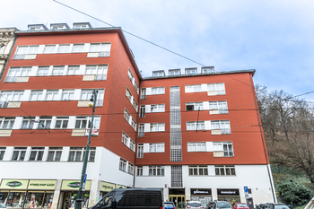 Pronájem bytu 4+1 v osobním vlastnictví 120 m², Praha 5 - Malá Strana