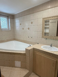 Prodej bytu 3+1 v družstevním vlastnictví 75 m², Hluboš