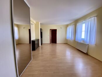 Prodej domu 445 m², Praha 5 - Stodůlky