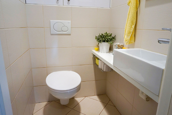 Samostatné WC - Prodej bytu 2+kk v osobním vlastnictví 99 m², Vyškov