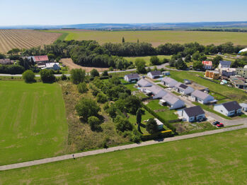 Prodej pozemku 1346 m², Křelov-Břuchotín