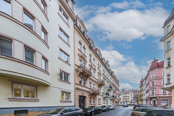 Prodej bytu 2+1 v osobním vlastnictví 103 m², Karlovy Vary