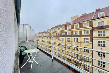 Pronájem bytu 1+kk v družstevním vlastnictví 45 m², Praha 3 - Žižkov