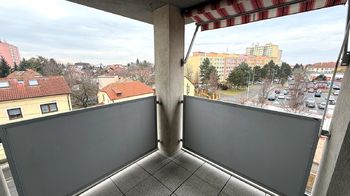 Lodžie - Prodej bytu 2+kk v osobním vlastnictví 60 m², Praha 9 - Horní Počernice