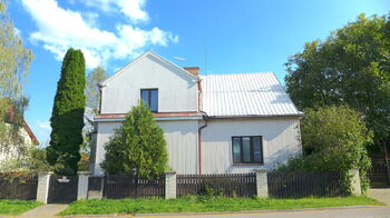 Prodej domu 180 m², Dobrovice