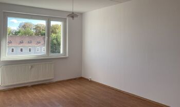 Pronájem bytu 1+1 v družstevním vlastnictví 40 m², Jirkov