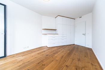 Pronájem bytu 2+kk v osobním vlastnictví 73 m², Praha 10 - Strašnice