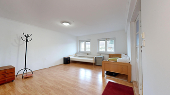 Pokoj - Prodej domu 435 m², Praha 9 - Horní Počernice