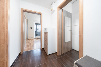 Pronájem bytu 1+kk v osobním vlastnictví 34 m², Praha 10 - Uhříněves