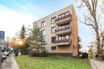 Dům - Prodej bytu 6 a více v osobním vlastnictví 199 m², Praha 4 - Podolí