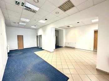 Pronájem kancelářských prostor 218 m², Vsetín