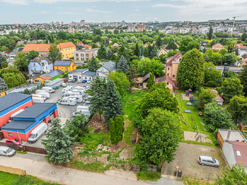 Prodej pozemku 1375 m², Praha 5 - Lahovice