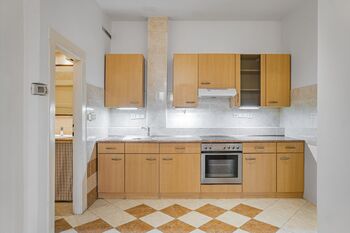 Kuchyňská linka - Pronájem bytu 3+kk v osobním vlastnictví 80 m², Praha 6 - Bubeneč